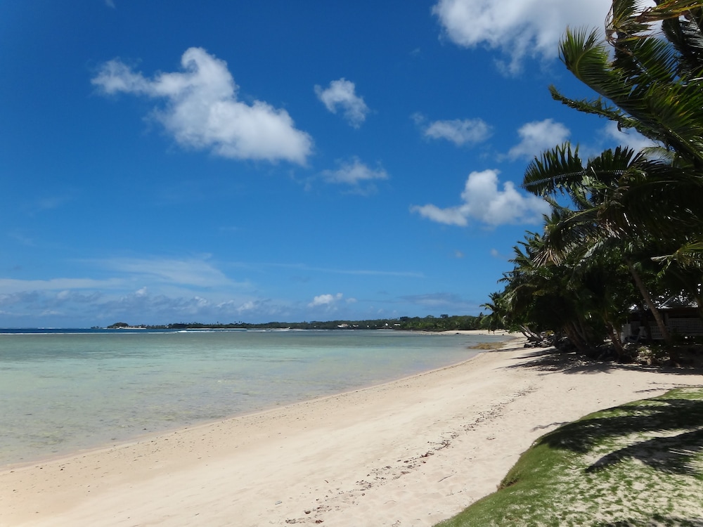 Tailua Beach Fale 17/29