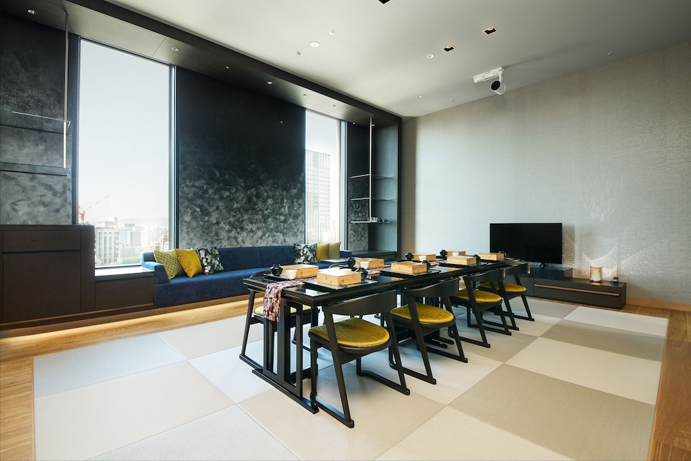 Osaka Excel Hotel Tokyu 61/71
