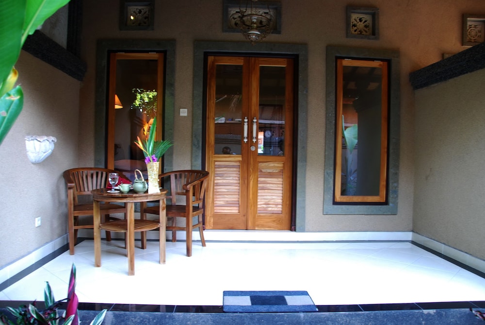 Trijaya Guest House 6/72