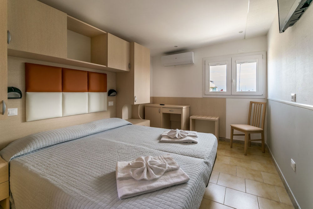 Hotel Stresa 43/66