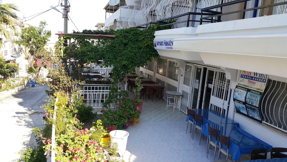 Ozgun Apart Otel Kusadasi 7/29