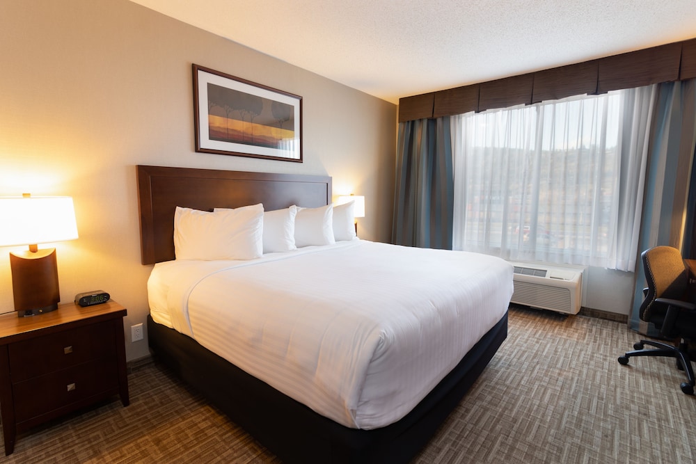 Kanata Kelowna Hotel and Conference Centre 23/47