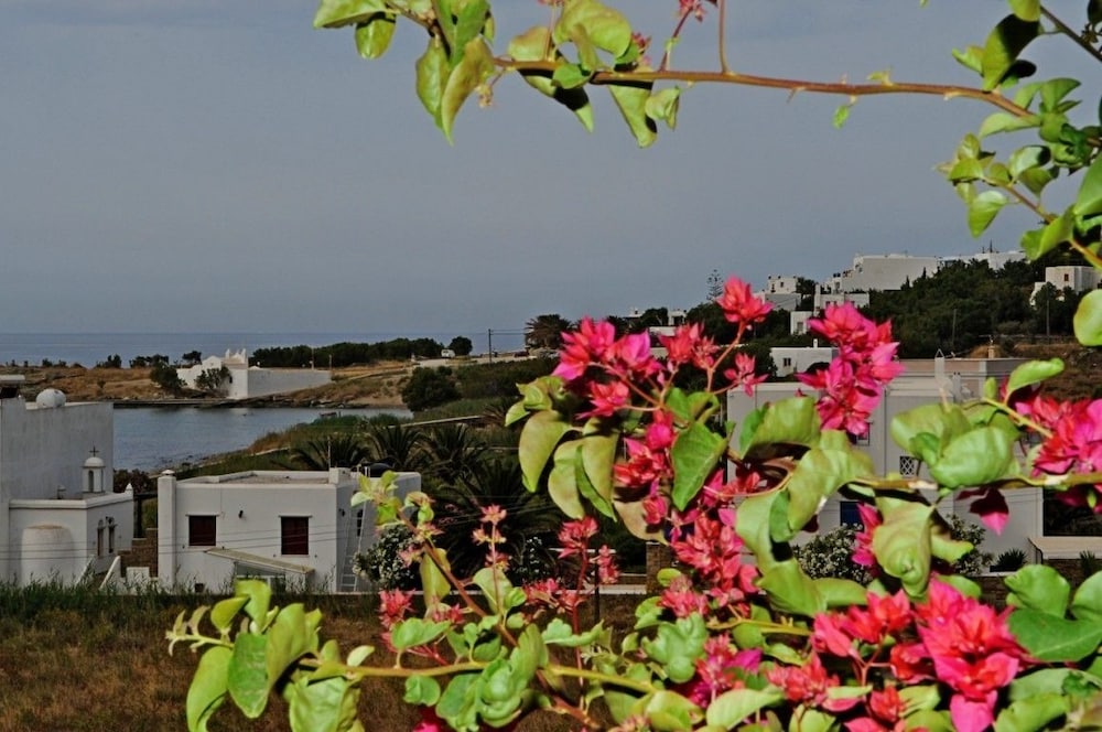 Akrogiali Hotel 30/34