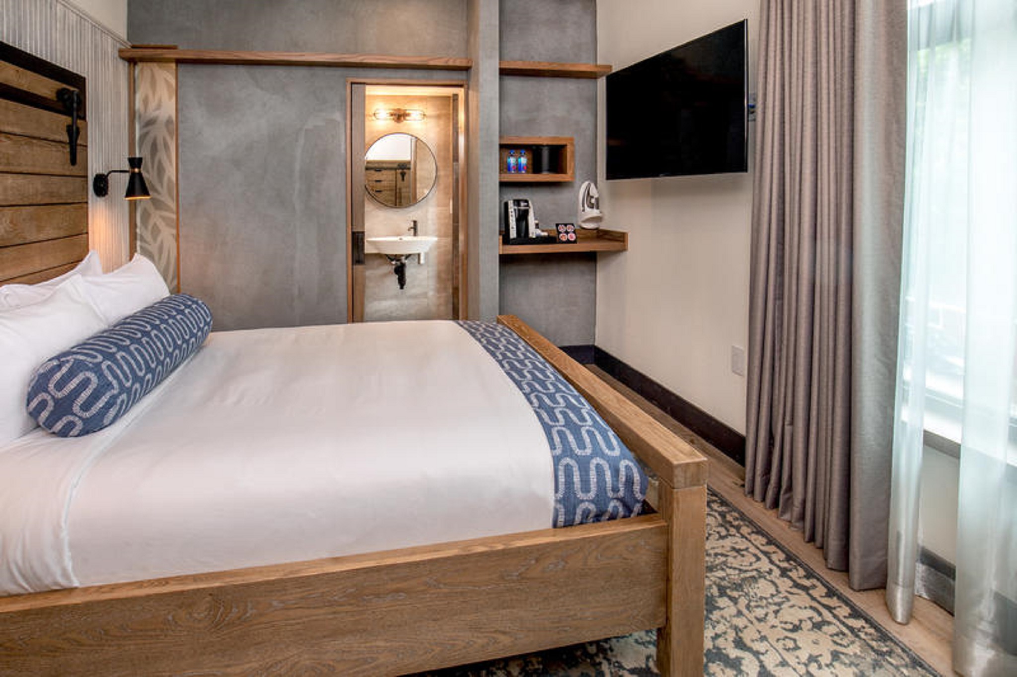 Room, Queen Bed