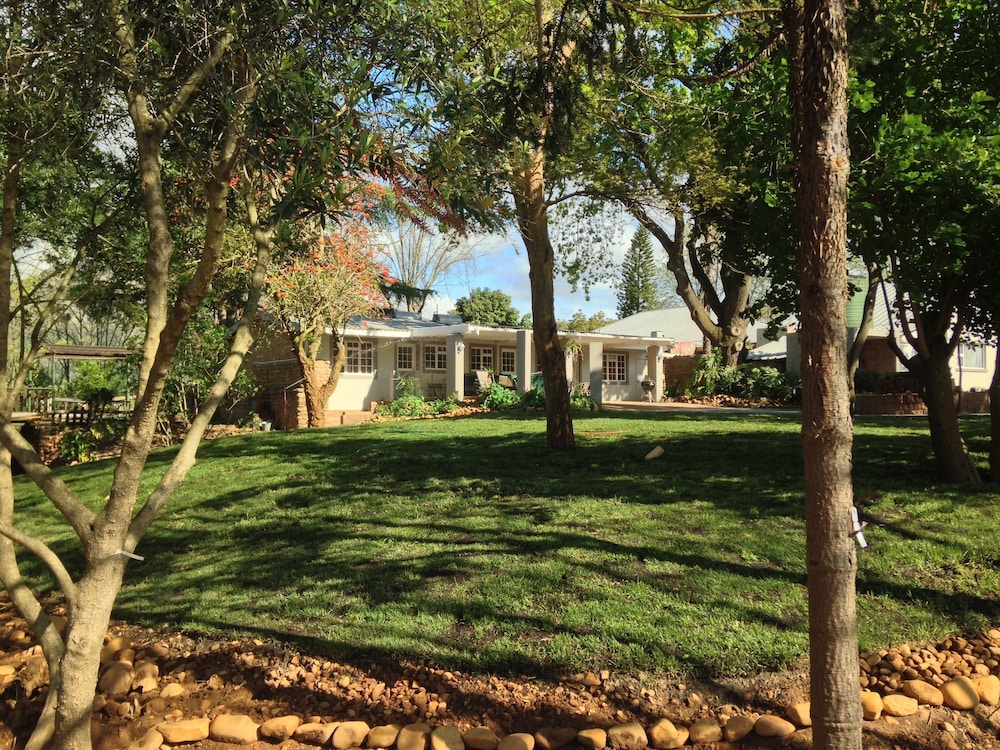 Paarl Nuwerus Lodge 24/36