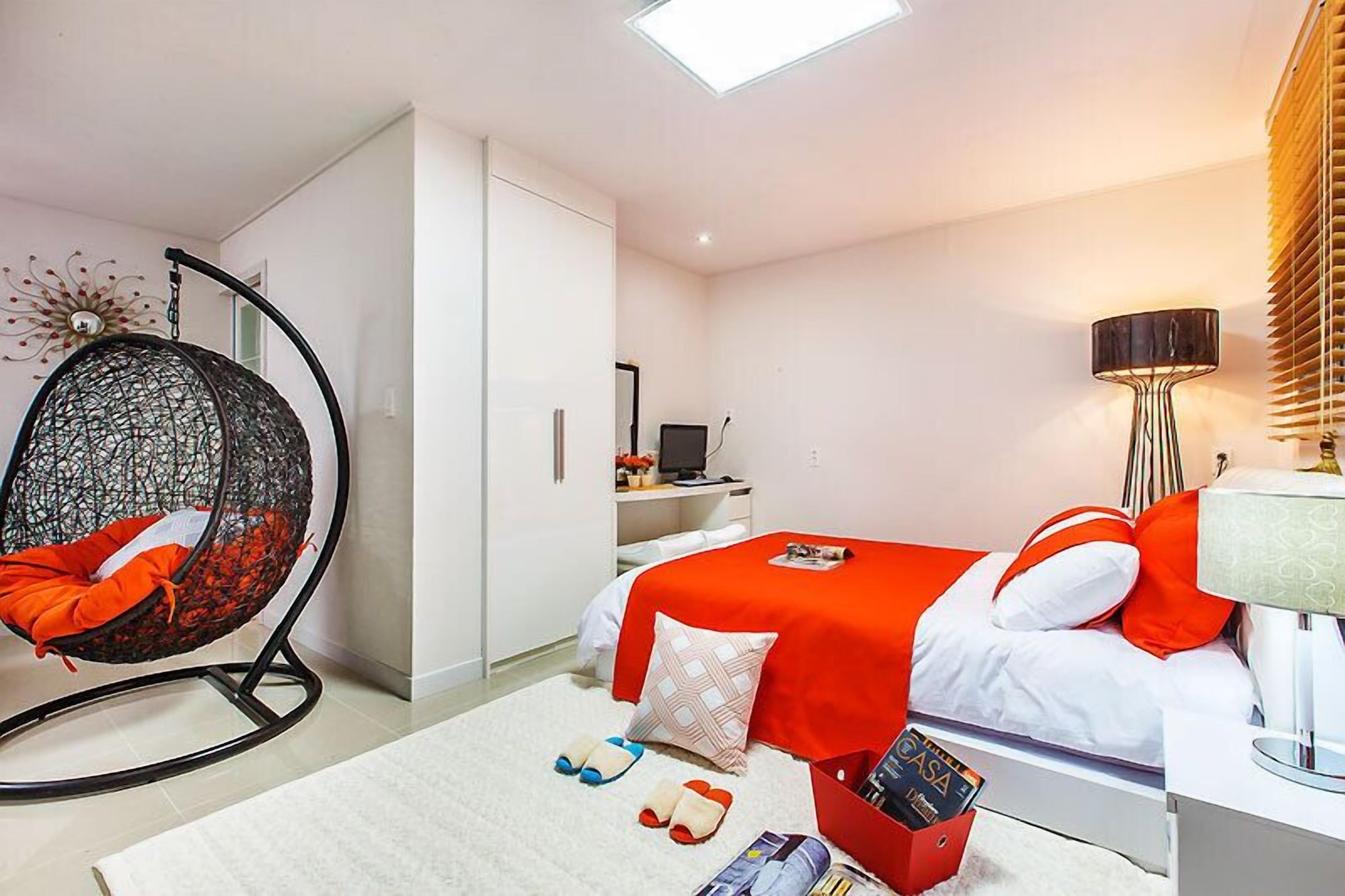 DOUBLE BED