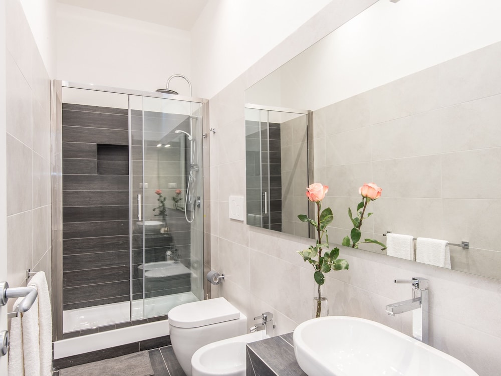 Vatican Luxury Suites 32/65