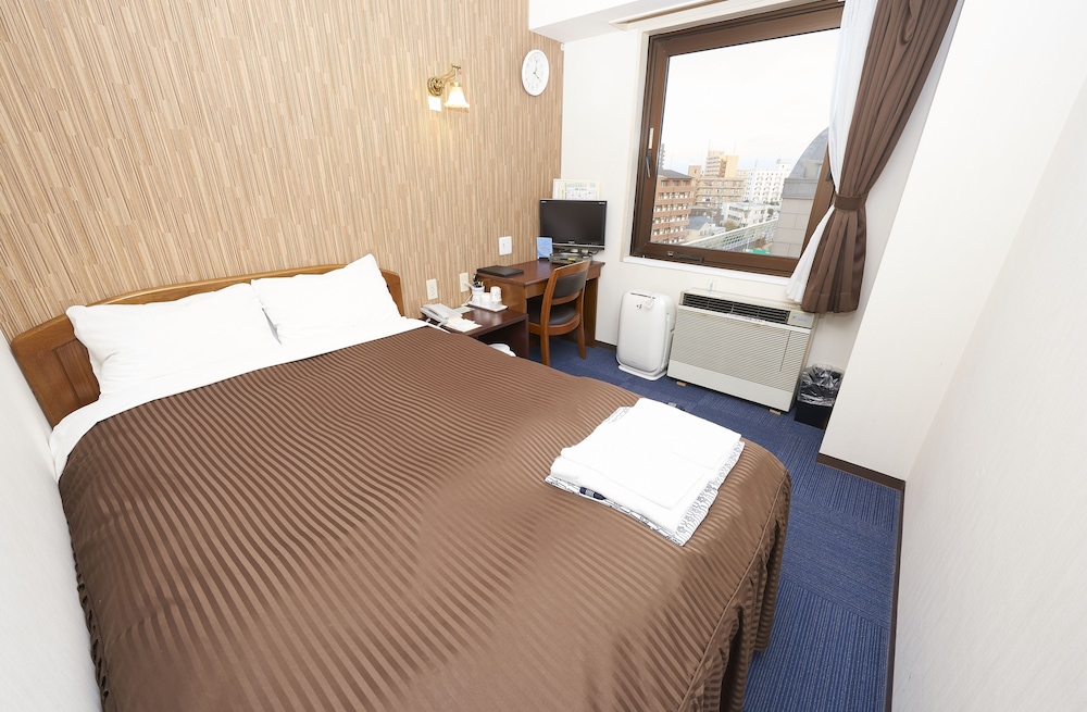 Famy Inn Makuhari 17/57