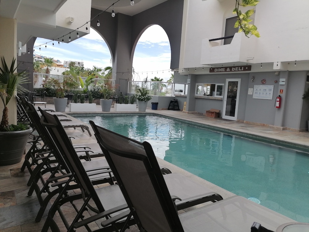 Hotel And Suites Las Palmas Los Cabos 65/68