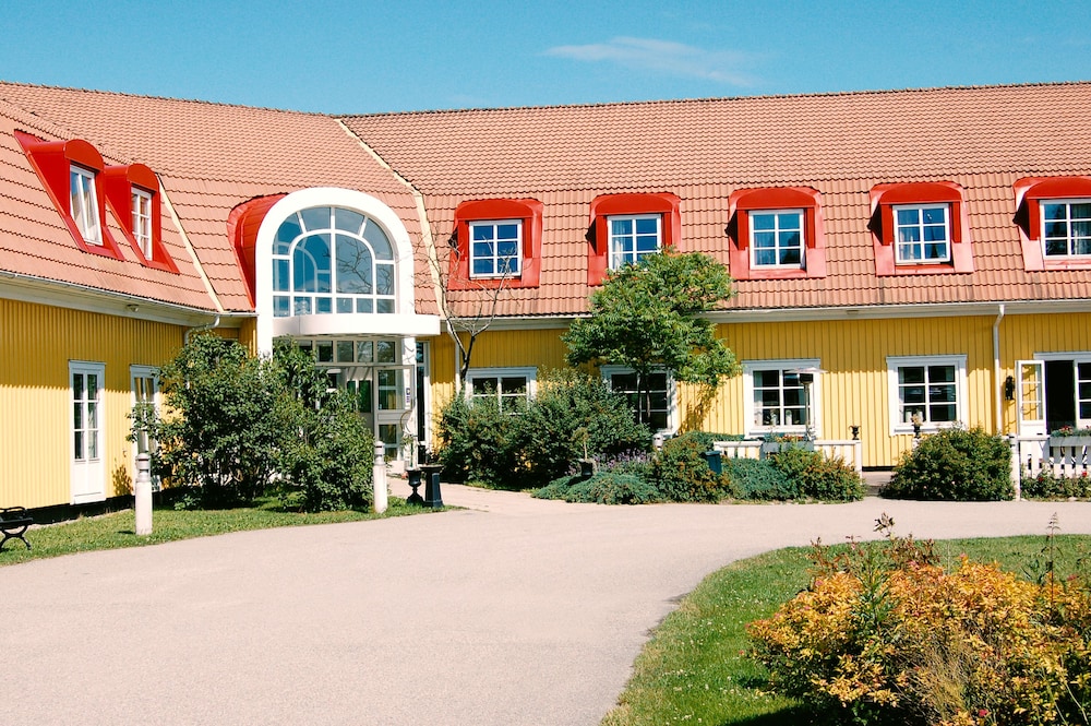 Korunda Golf & Konferenshotell 36/40