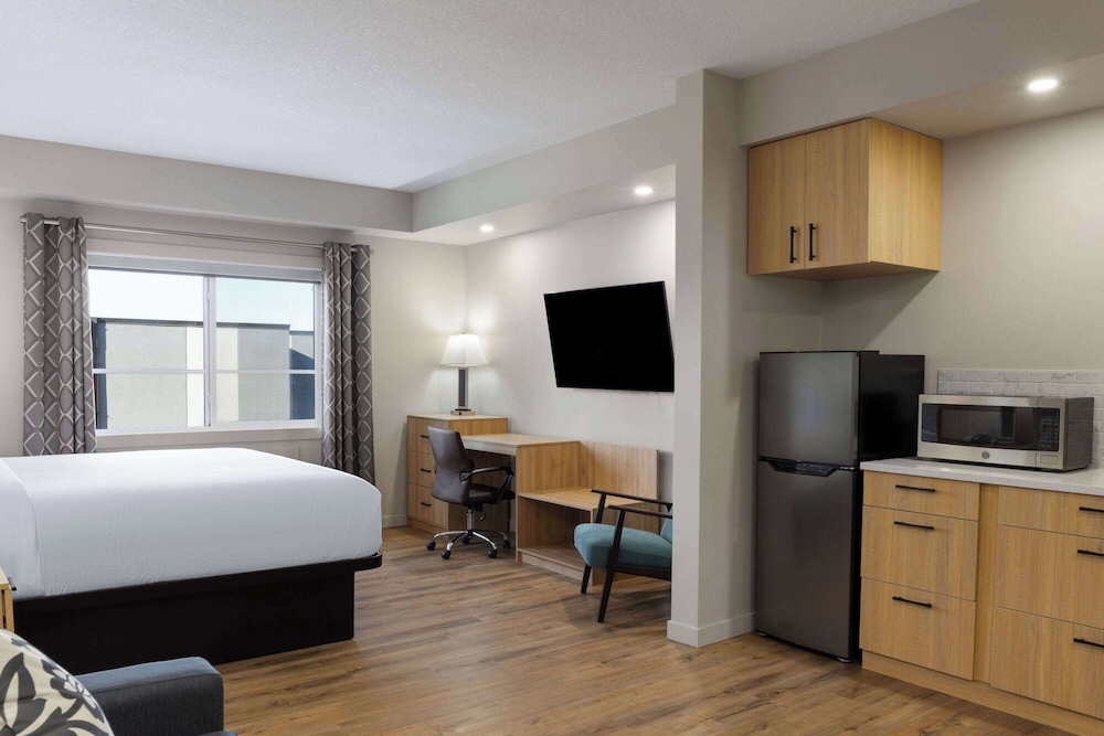 Baymont by Wyndham West Edmonton 23/50