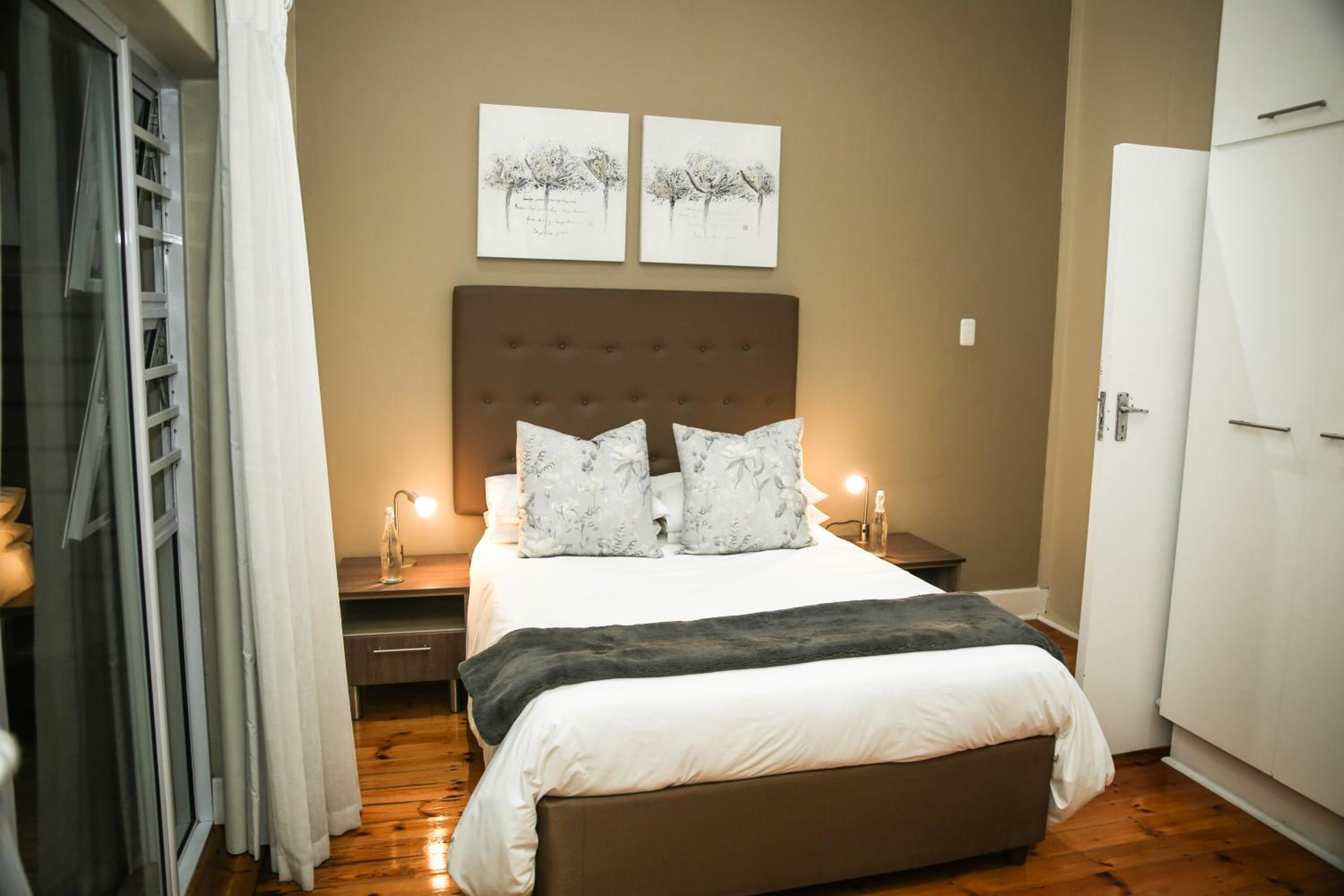 Walmer Manor Guesthouse 3/23