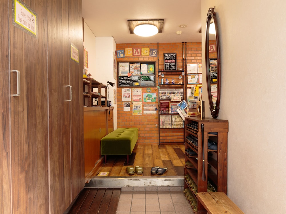 J-Hoppers Hiroshima Guesthouse 39/50