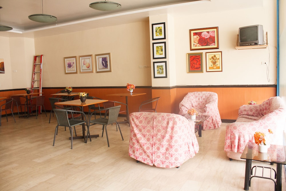 Gv Hotel Baybay 27/34
