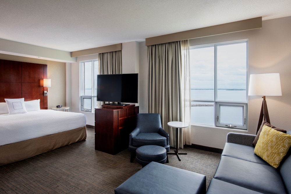 Residence Inn By Marriott Kingston Water S Edge 12/41