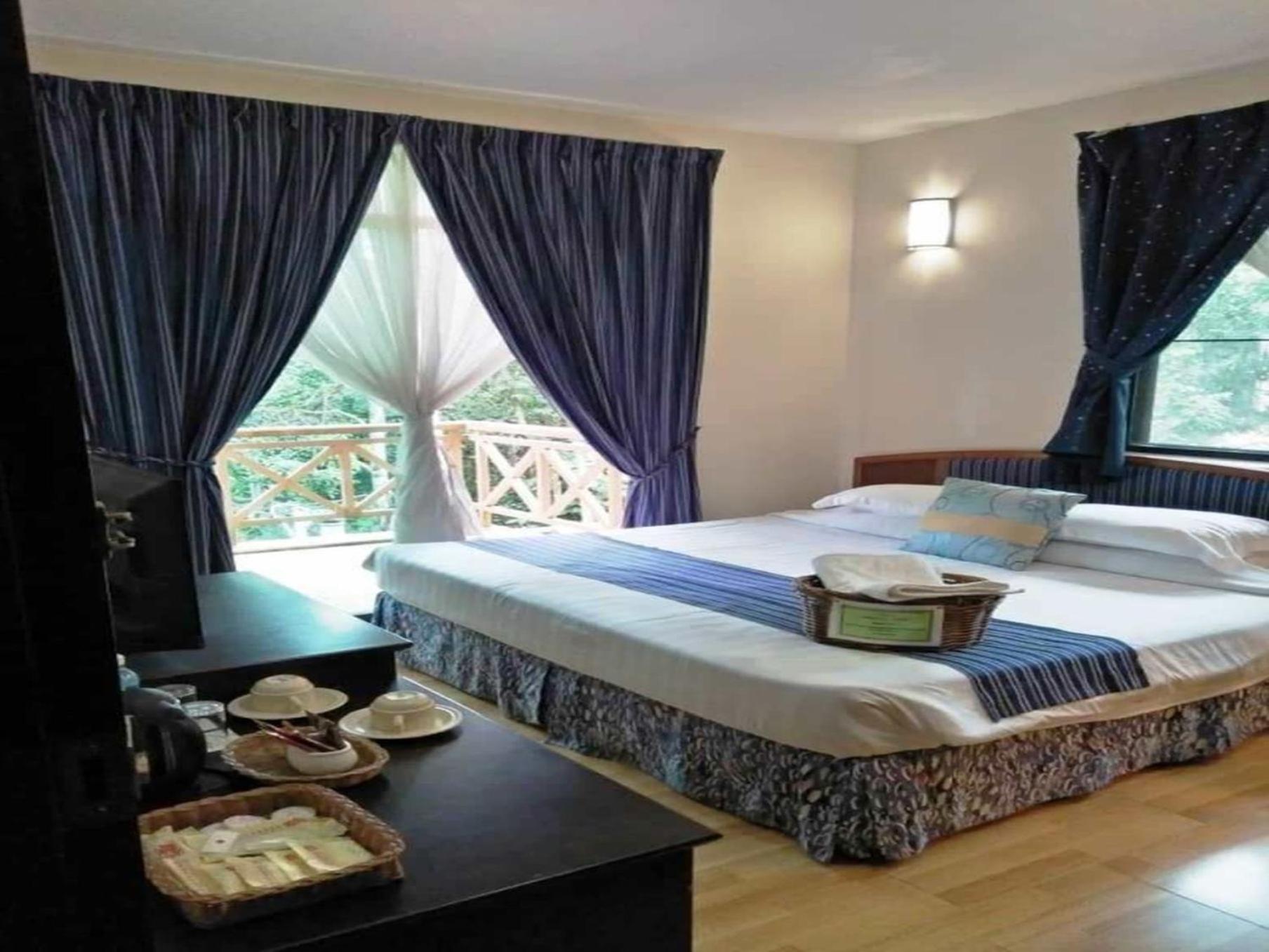 BORNEO TROPICAL RAINFOREST RESORT 19/55