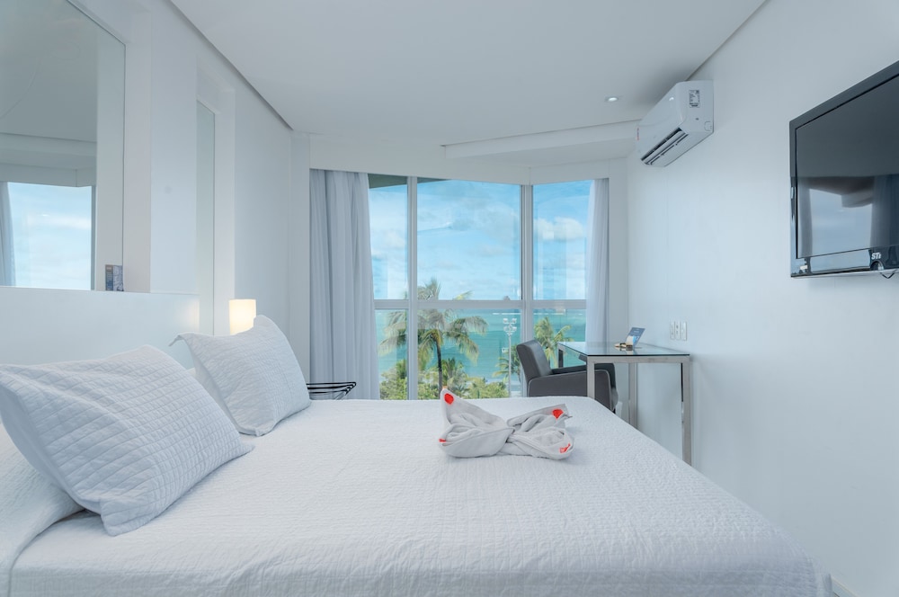 PREMIUM, DOUBLE BED, SEA FRONT
