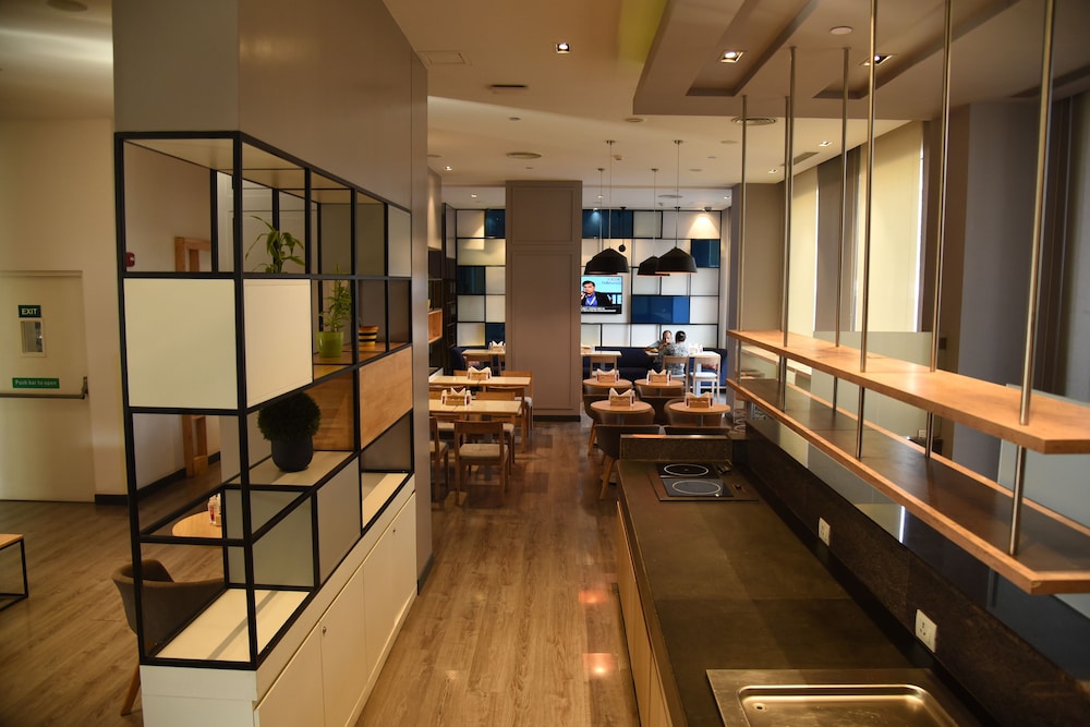 Holiday Inn Express Nashik Indira Nagar 39/56