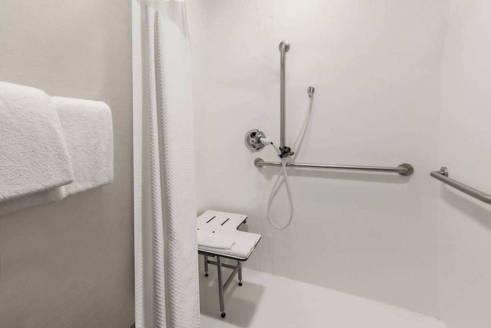 Courtyard by Marriott Boulder Broomfield 30/30