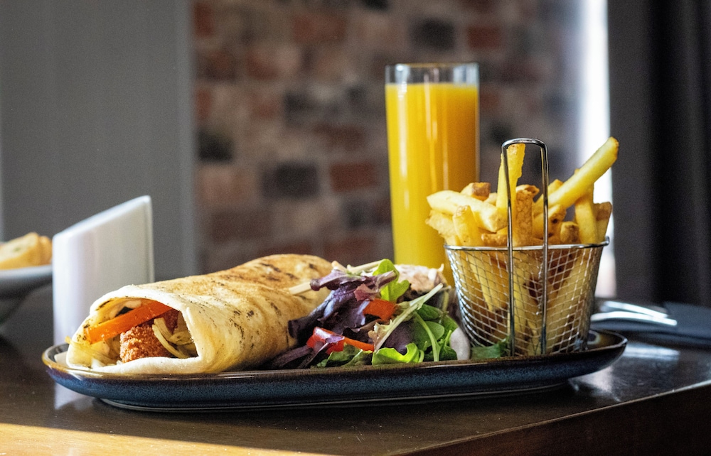 The Littleover Lodge Hotel 36/47