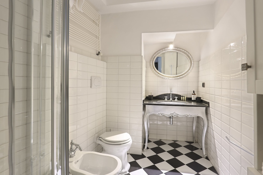 Pontevecchio Stylish Apartment in Florence-hosted by Sweetstay 13/14