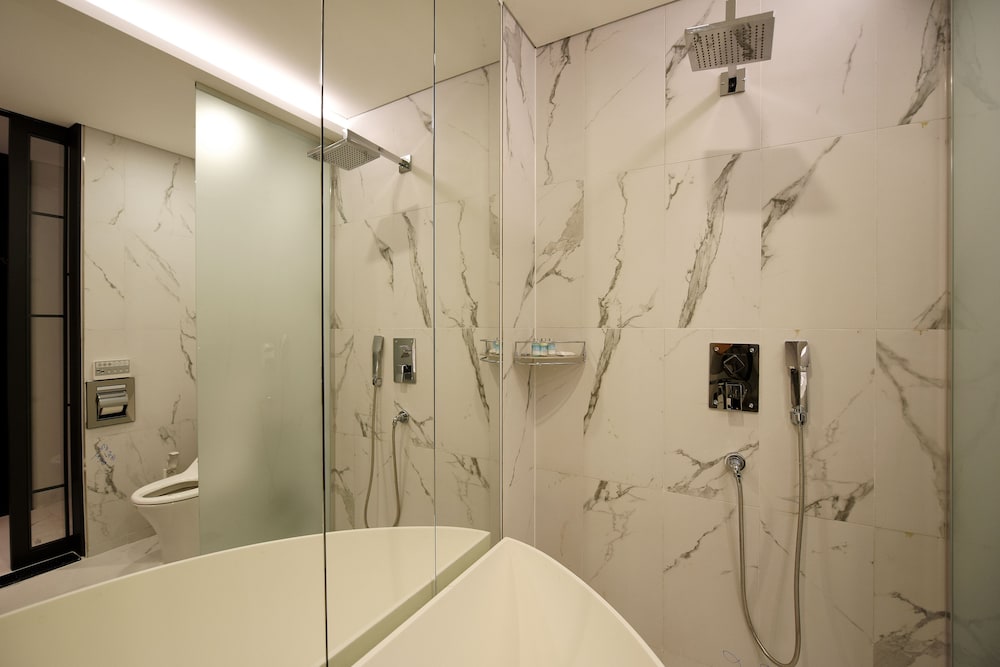 Hotel Infini 33/36