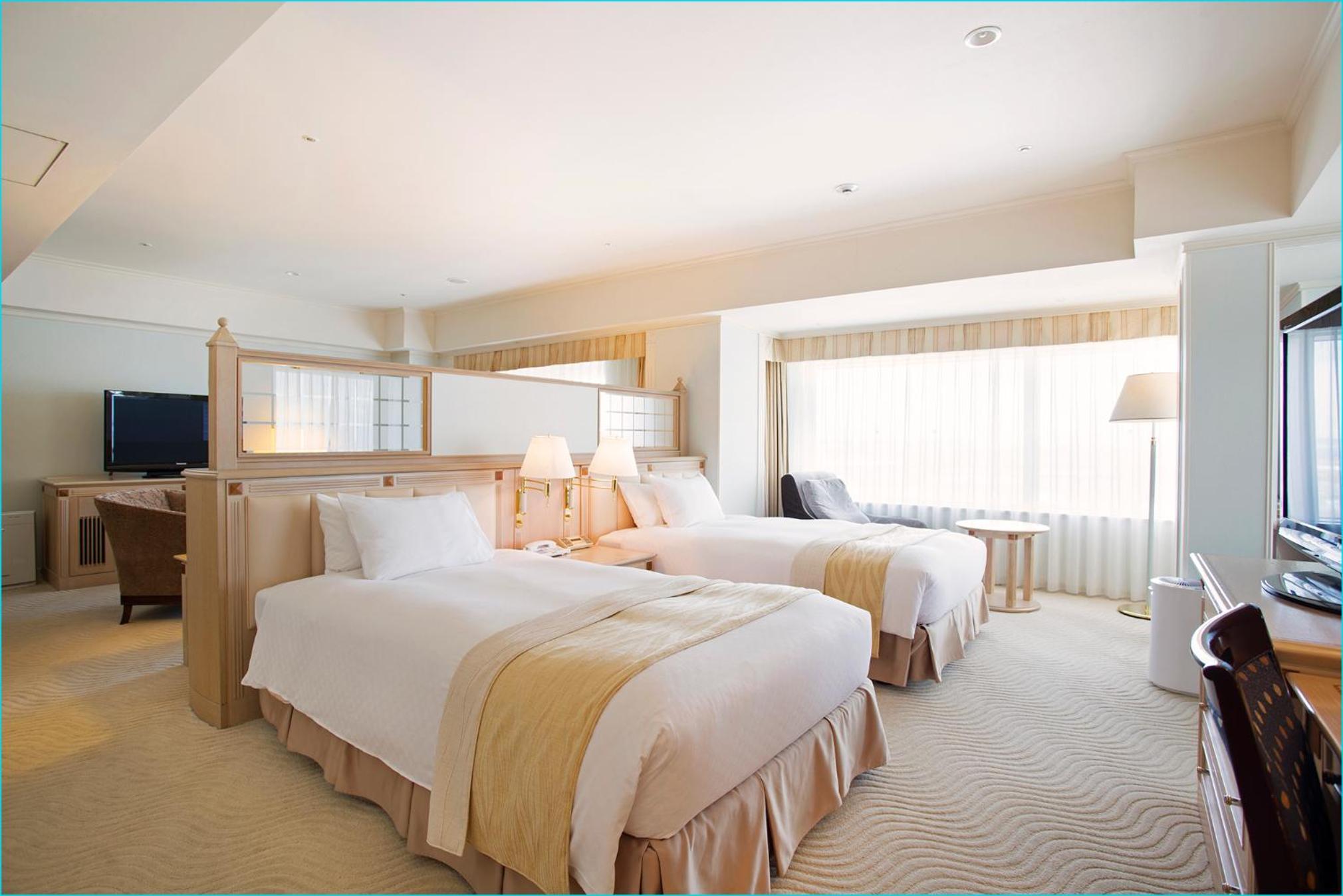 First Class, Suite