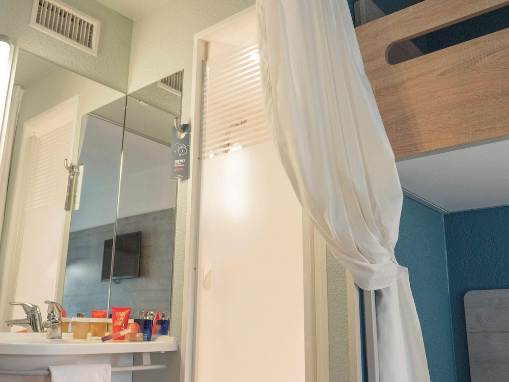 Ibis Budget Paris Porte D Orleans 23/70