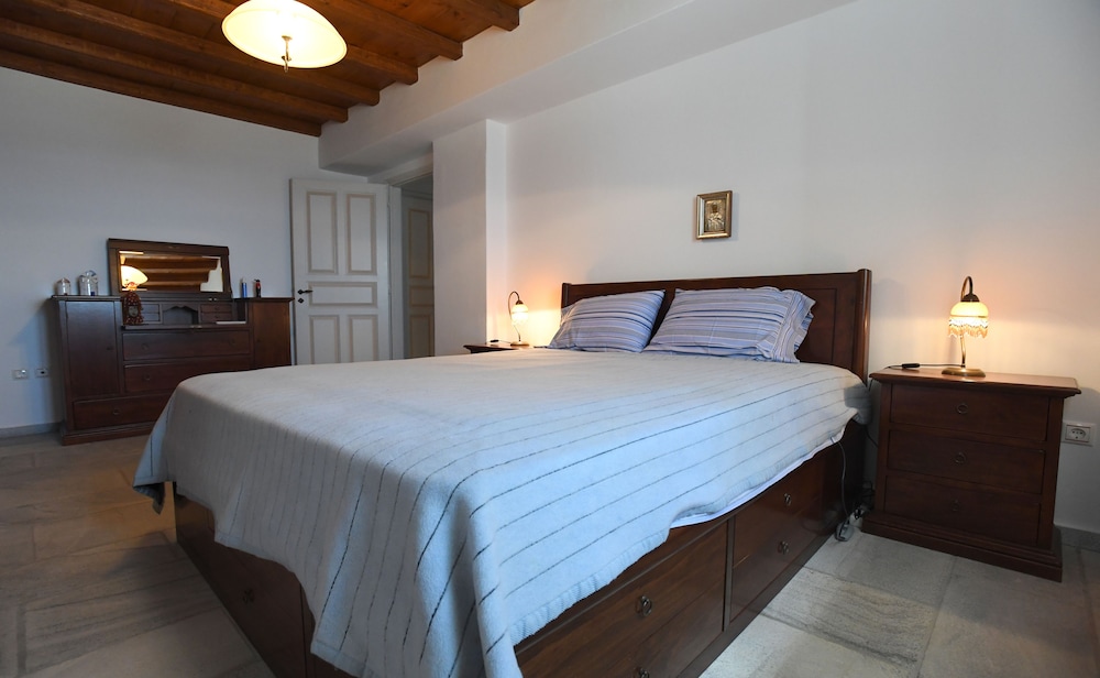 Tinos Sky View Villa 7/50