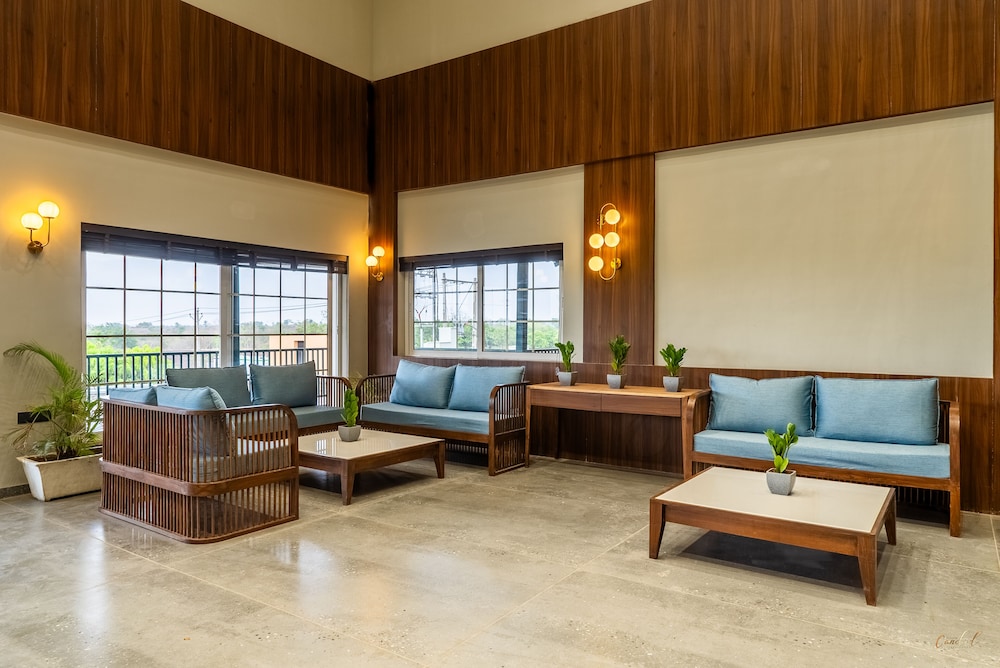 The Fern Wisteria Resort Dhari 38/53