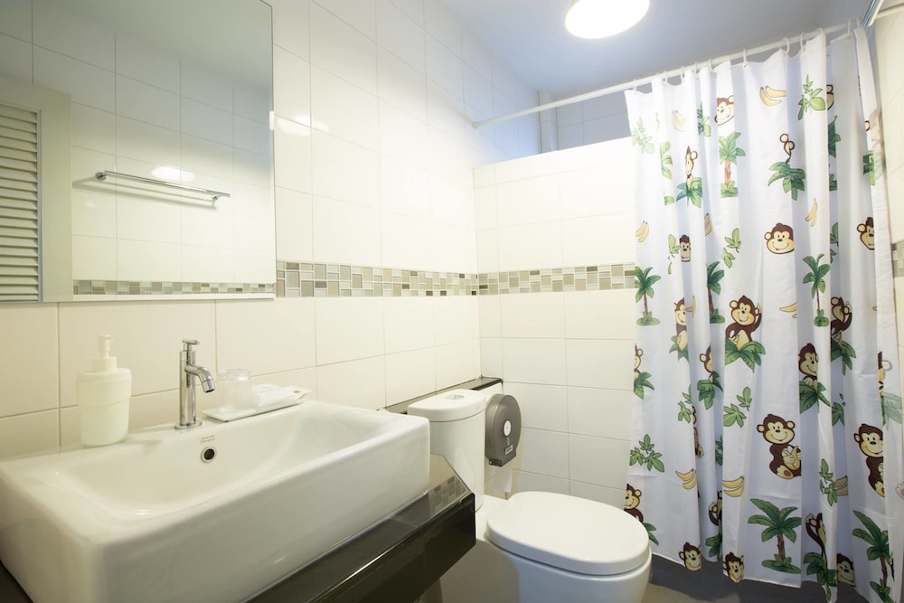 White Monkey Guesthouse 17/56