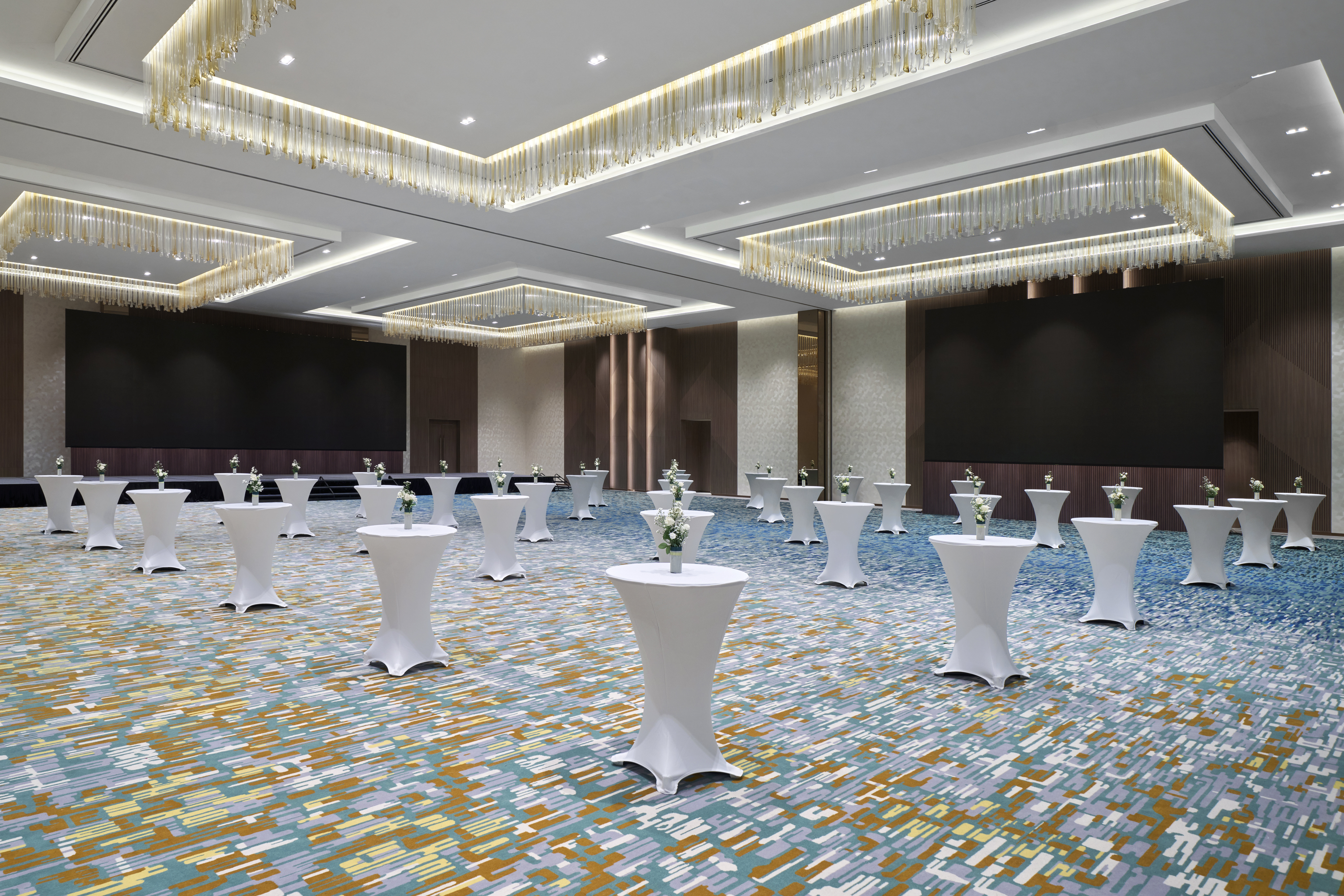 Holiday Inn & Suites VIENTIANE 36/42