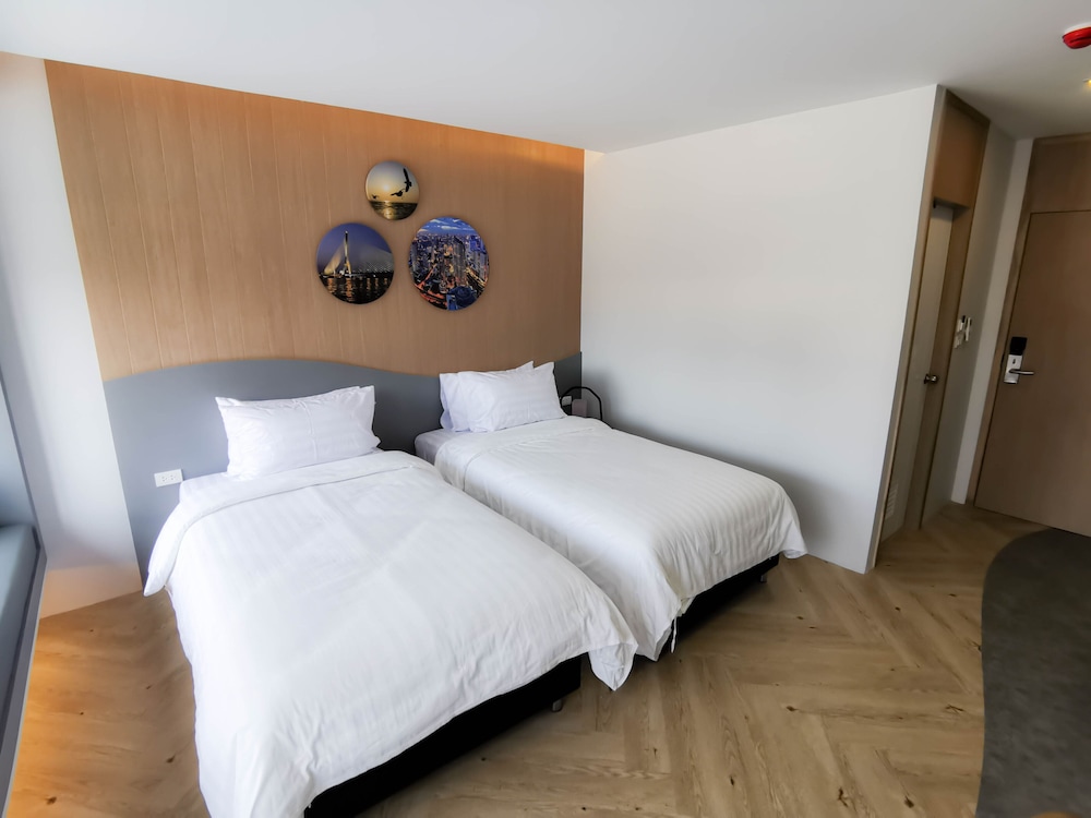 Rico Hotel Ratchadapisek 32 25/43