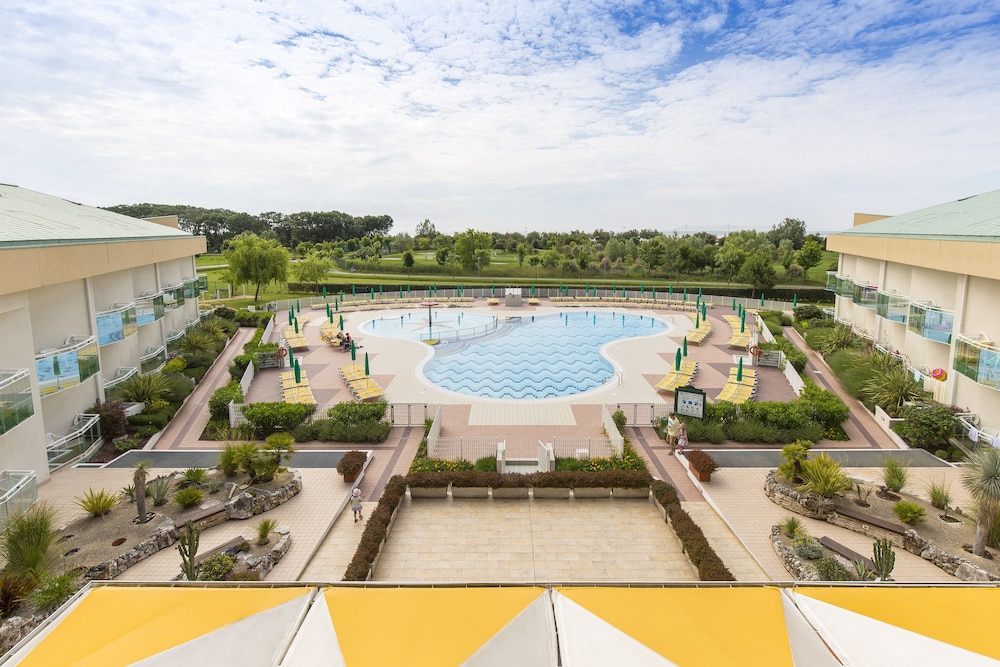 HOTEL MAREGOLF 43/46