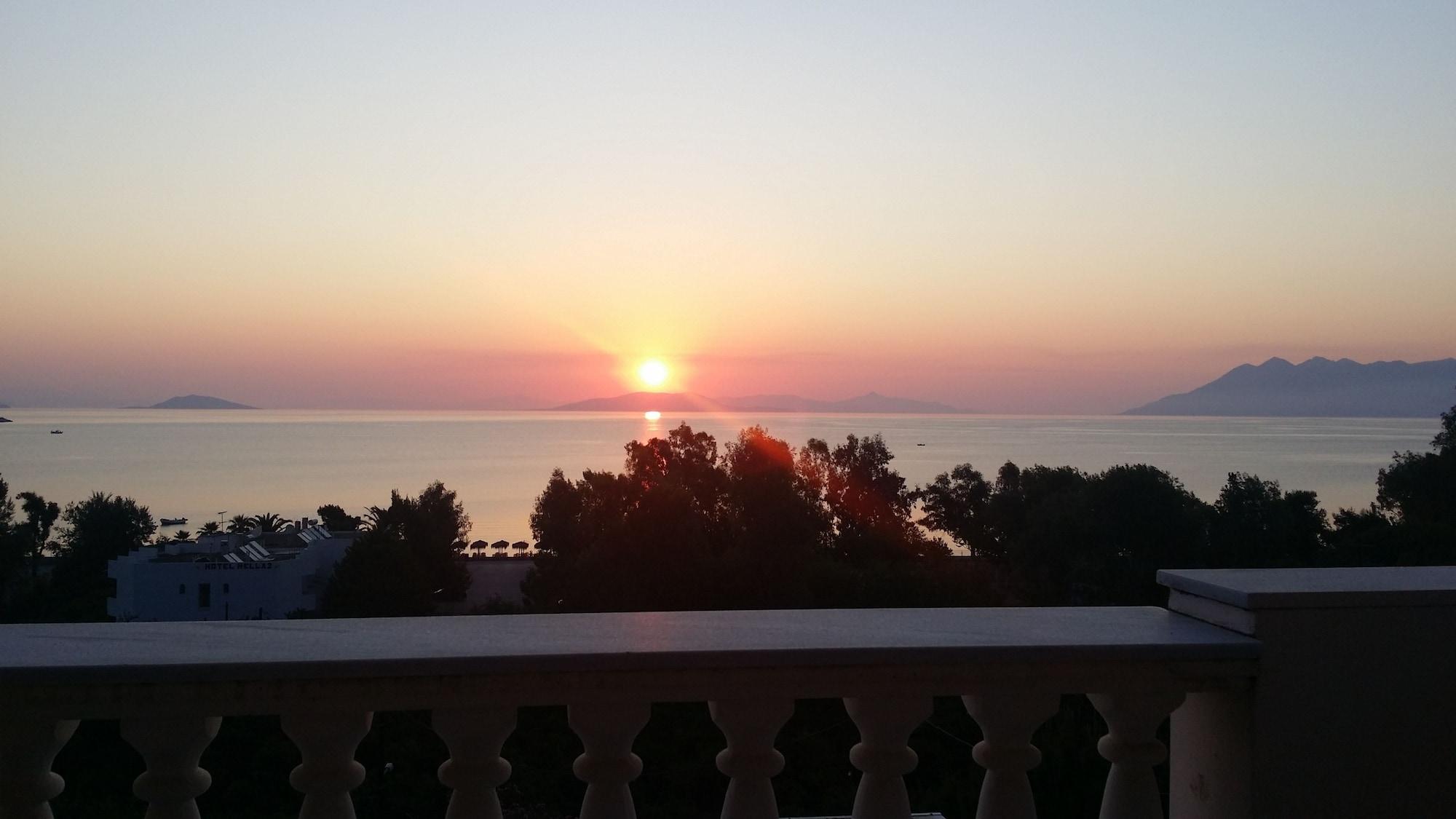 Aristotelis Hotel 46/52