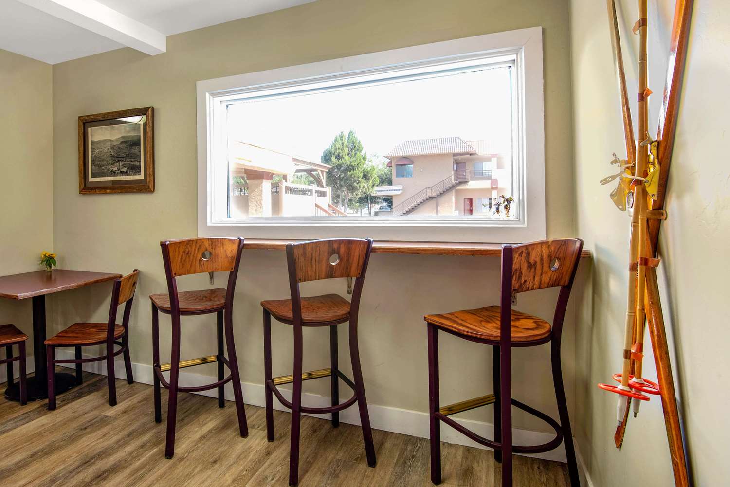 Econo Lodge Inn & Suites Durango 14/17