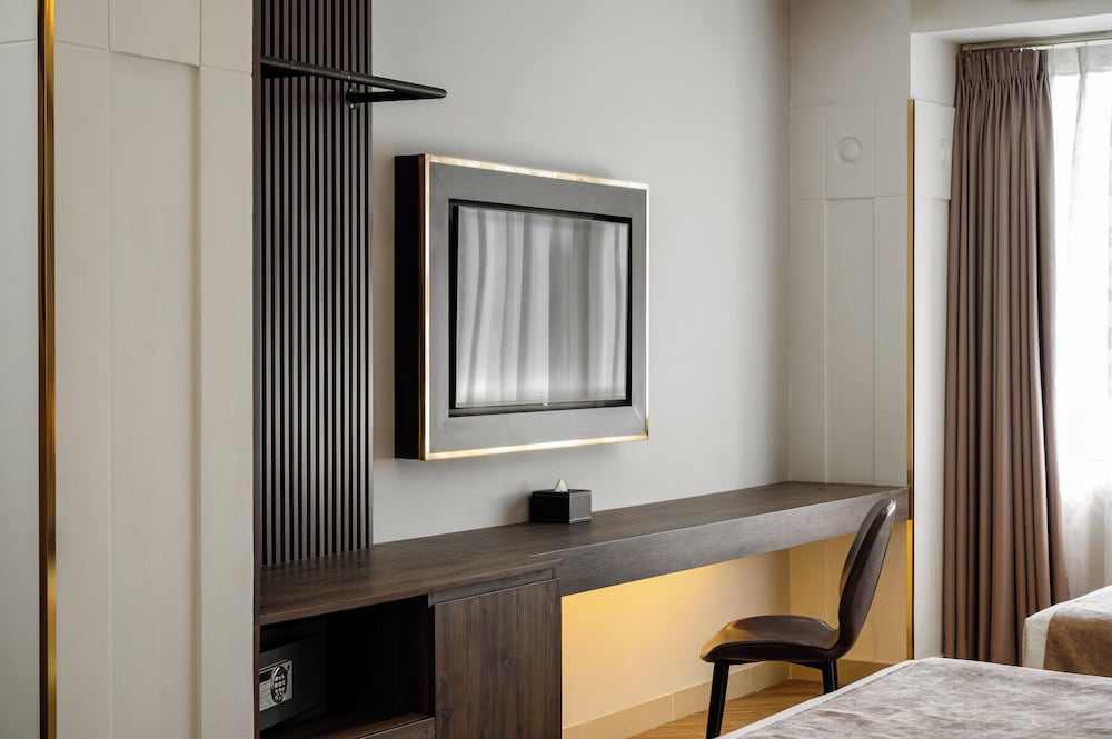 Acnos Hotel 46/50