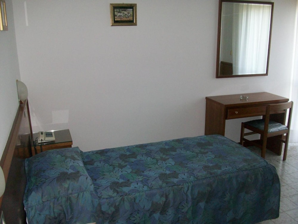 Hotel Santorotto 18/42