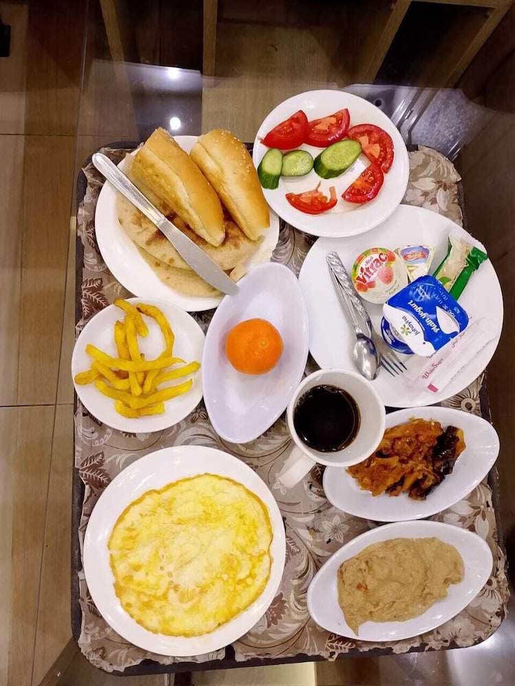Golden Palace Hotel 41/49