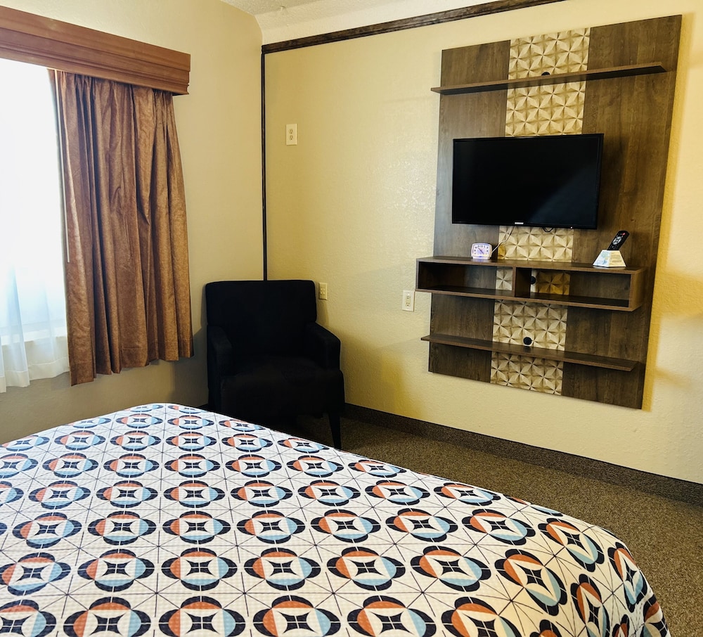 O Haire Motor Inn 29/30