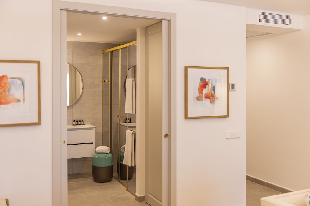 Dionis Boutique Hotel & Spa 37/46