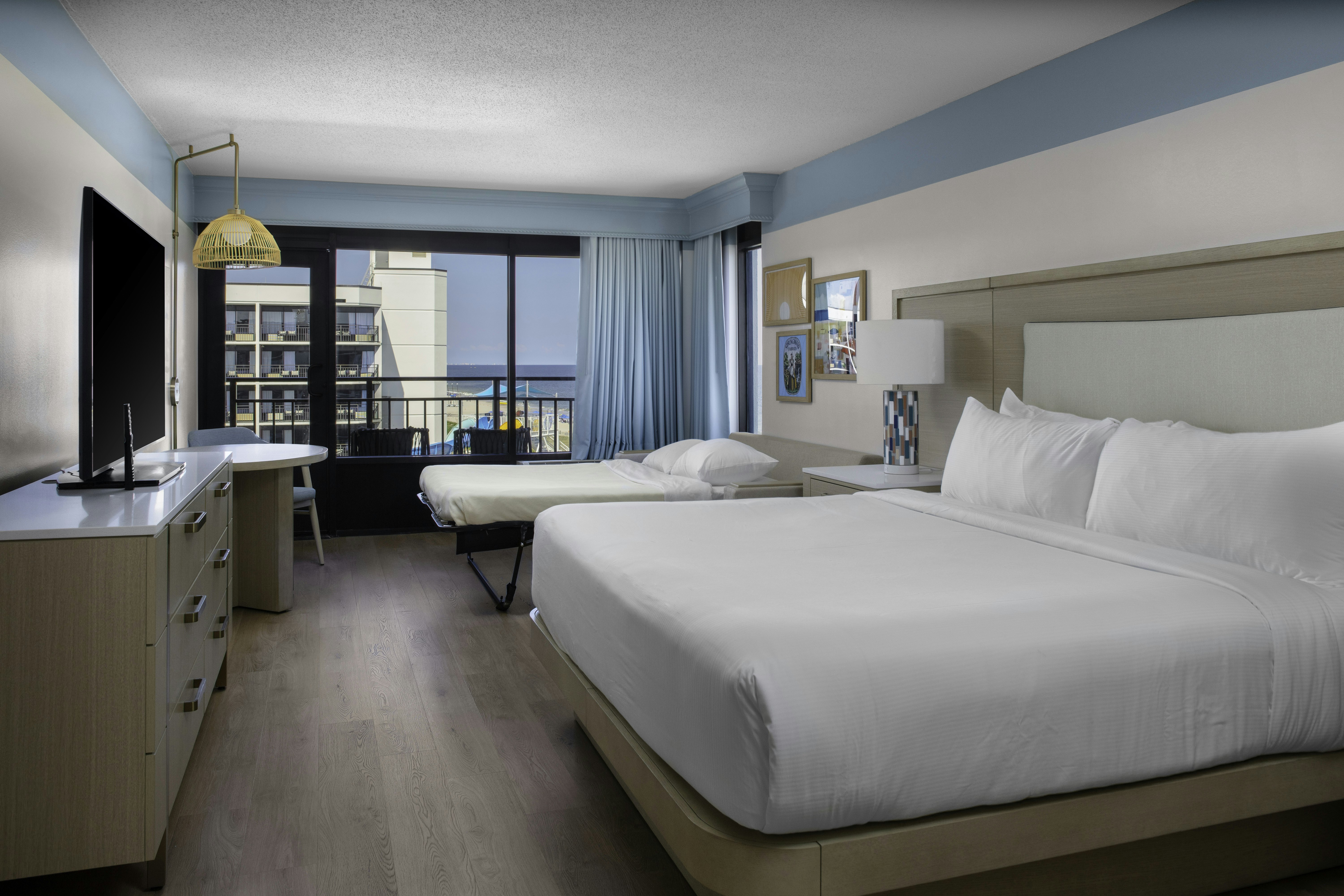 ROOM, KING BED, SOFA