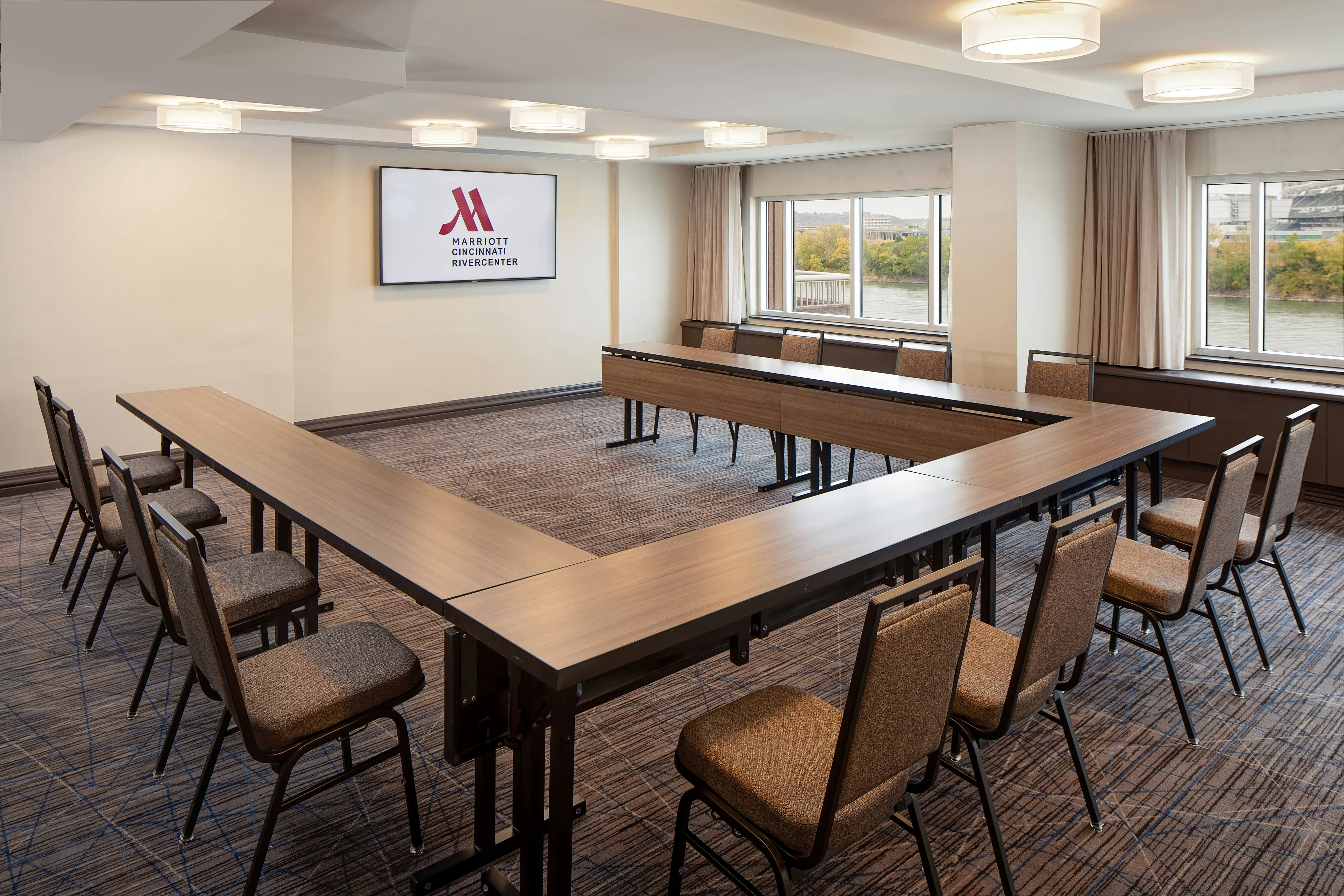 Marriott Cincinnati Rivercenter 23/37