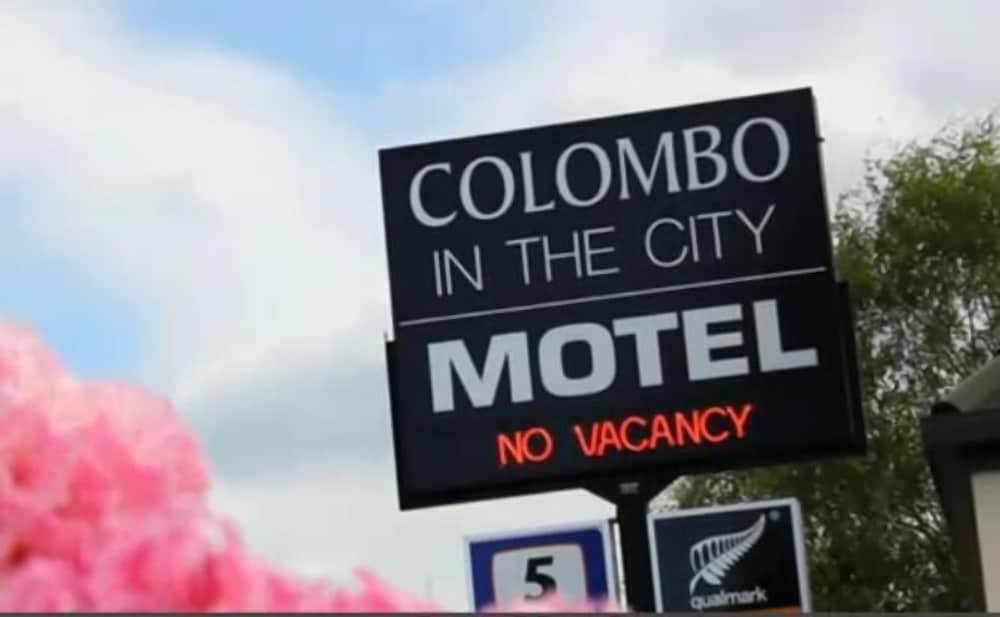 COLOMBO IN THE CITY 5/44
