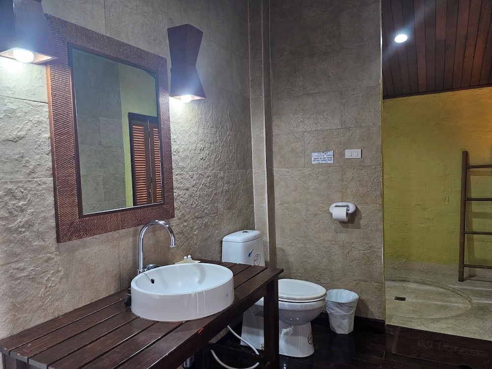 Rin Beach Resort 69/70
