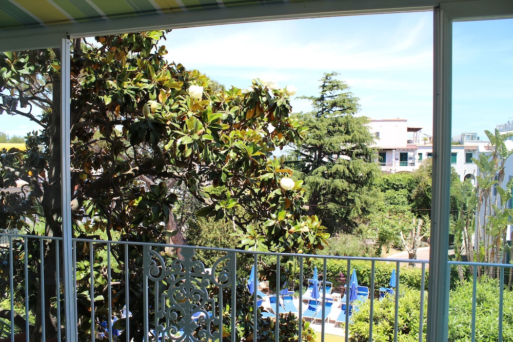 Floridiana Terme Hotel 66/78
