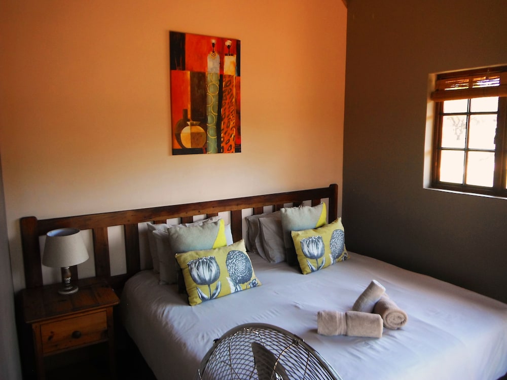 Mangwa Valley Game Lodge 7/50
