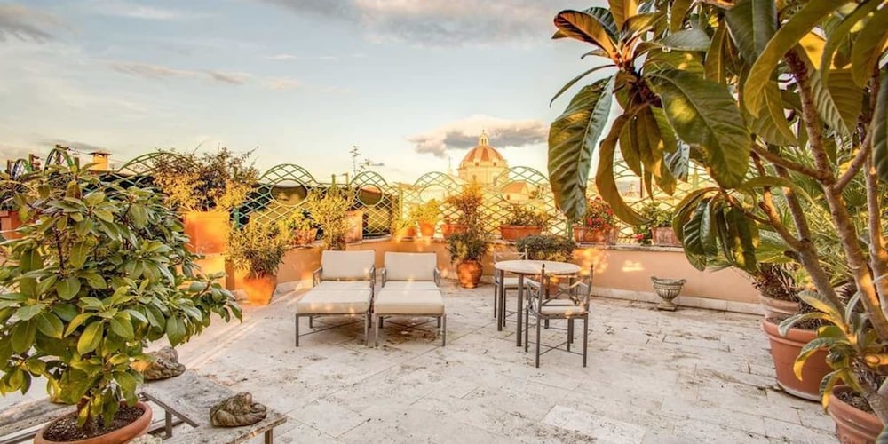Exclusive Terrace Largo Argentina 14/27