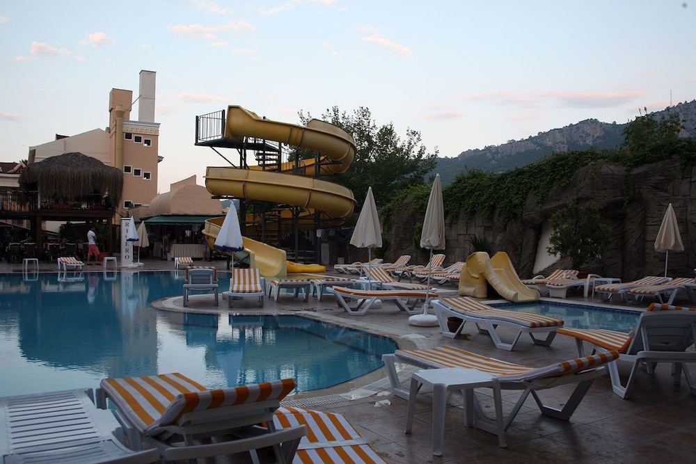 Saint Star Kemer - Adult Only 48/50