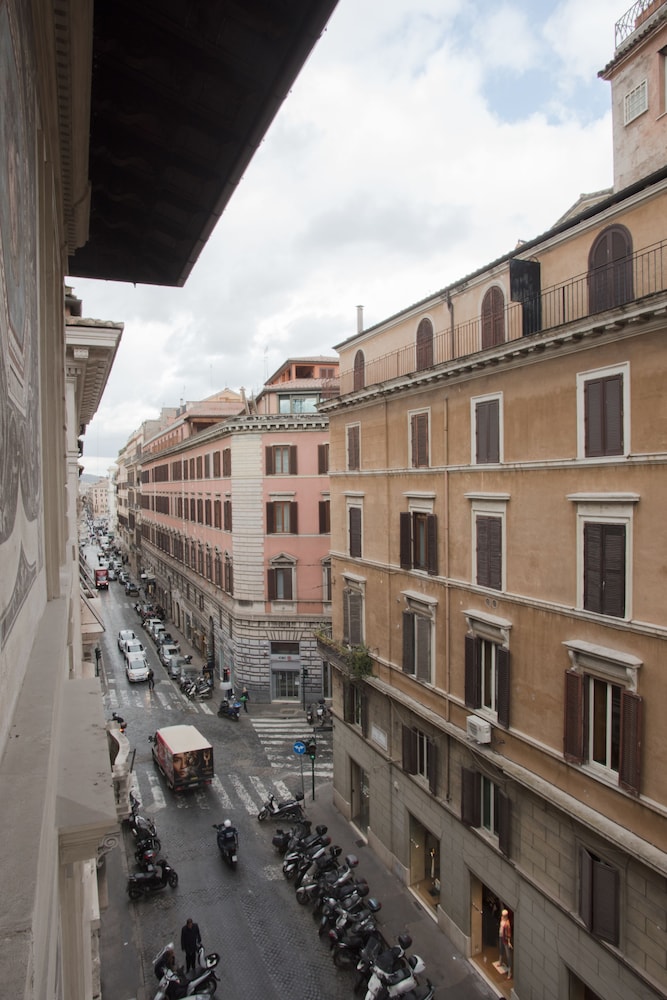 Spagna Ave 64/68